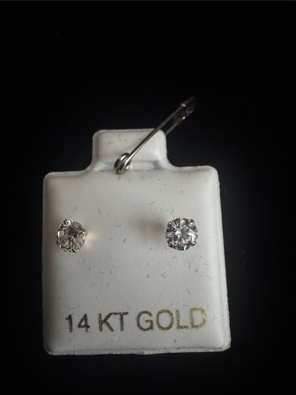 14KT Gold Round Cubic Zirconia Stud Earrings - White